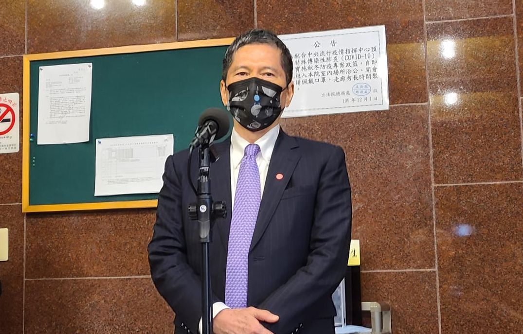 文化部長李永得10日表示，國際影音平台確定採限制性招標，並點名將邀請公視提案。 (江昭倫攝)