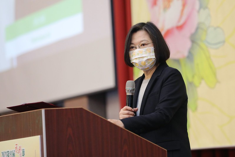 總統蔡英文14日出席第91屆國醫節慶祝大會暨第13屆台北國際中醫藥學術論壇大會開幕並致詞。（總統府提供）