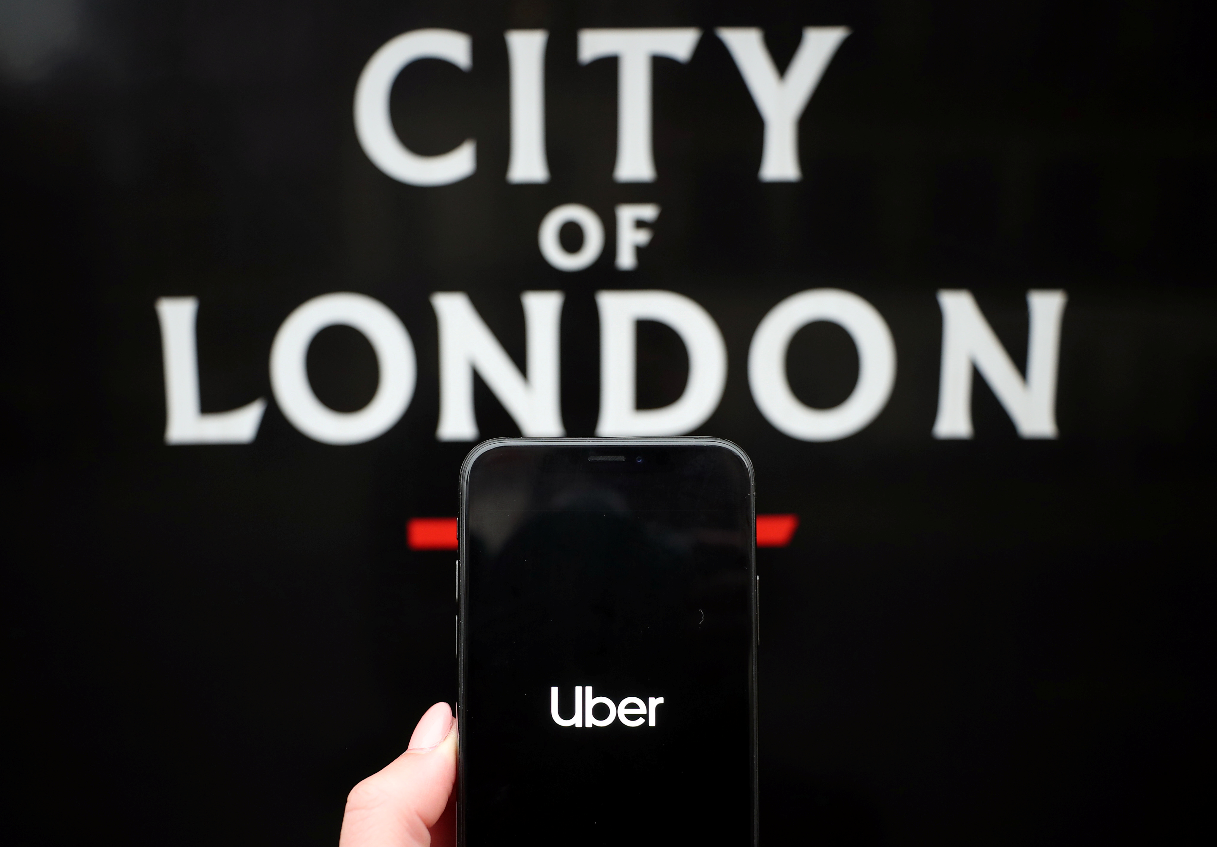 Uber承認英國逾7萬駕駛為僱員。(RT/達志影像)