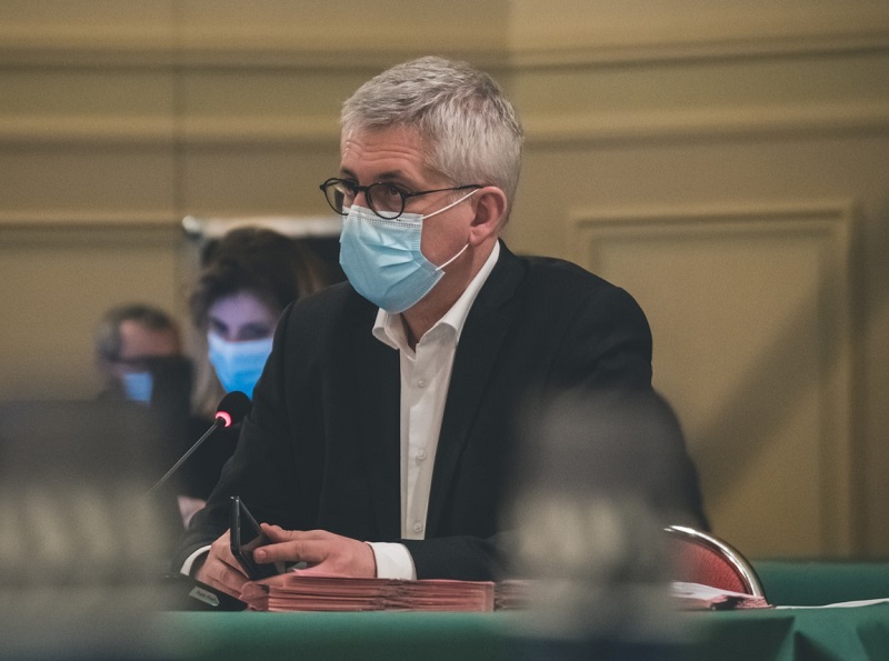 法國醫院聯盟主席瓦爾杜23日發出警告，若是法國政府未能遏止不斷激增的COVID-19病例，法國醫院體系將於未來3週，面對一場「前所未見的激烈衝擊」。(圖：瓦爾杜推特)