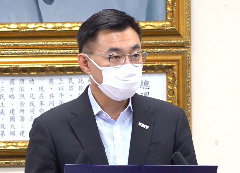 國民黨主席江啟臣表示，政府在公投案成立後才展開溝通，不但沒有指定專責單位，更以情緒勒索的方式恐嚇人民。(圖擷自國民黨臉書)