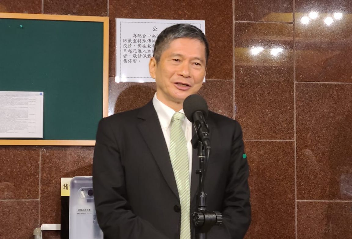 文化部長李永得13日透露，文化部擬針對表演場館提解封計畫，希望爭取指揮中心同意，能在7月26日重開放，讓表演團體可以有恢復演出的機會。(資料照/江昭倫 攝)