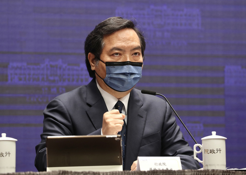 行政院發言人羅秉成（圖）表示，台鐵組織改造重點是企業化與永續經營。 (圖：中央社)