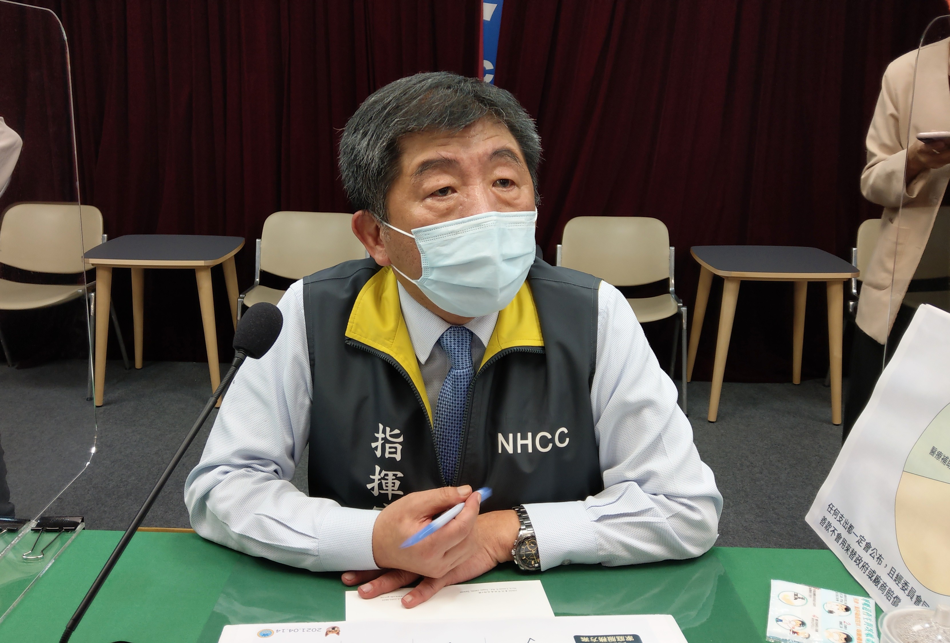 陳時中27日表示，台星雙方都非零確診國家，無法完全取消管制措施，因此雙方都還在等適合的時機。(資料照/劉品希 攝)