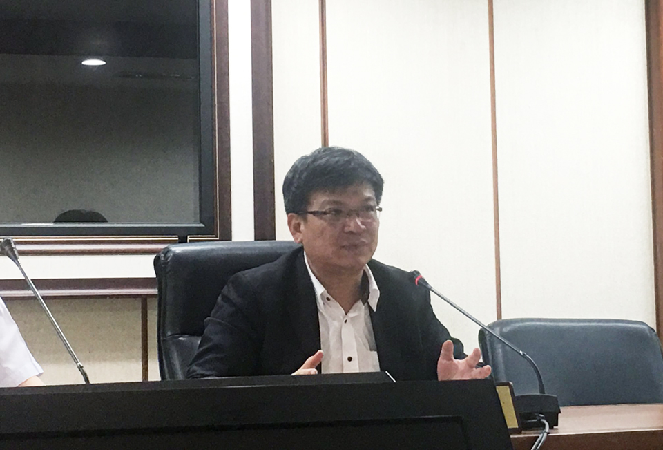 經濟部次長曾文生15日表示，現規劃至7月為止的分區供水方案都是「供五停二」，目前沒有討論「供四停三」的方案。(資料照/謝佳興 攝)