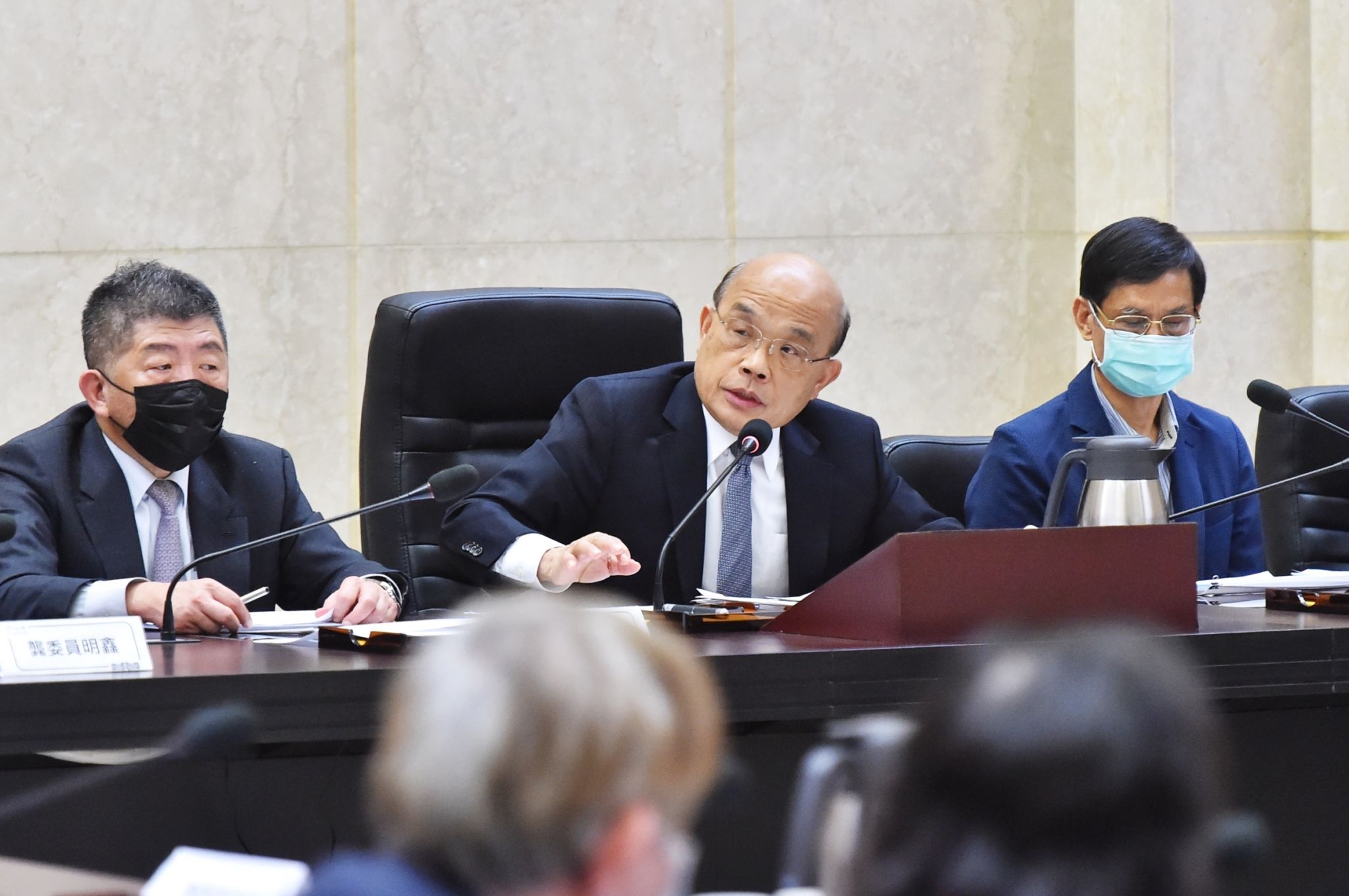 行政院會22日通過「109年度中央政府總決算暨附屬單位決算及綜計表(營業及非營業部分)、中央政府前瞻基礎建設計畫第2期特別決算」。(圖：行政院臉書)