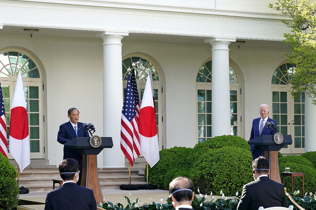 美國總統拜登(Joe Biden)16日與日本首相菅義偉(Yoshihide Suga)在白宮舉行會談，強調台海和平穩定的重要性。(AFP)