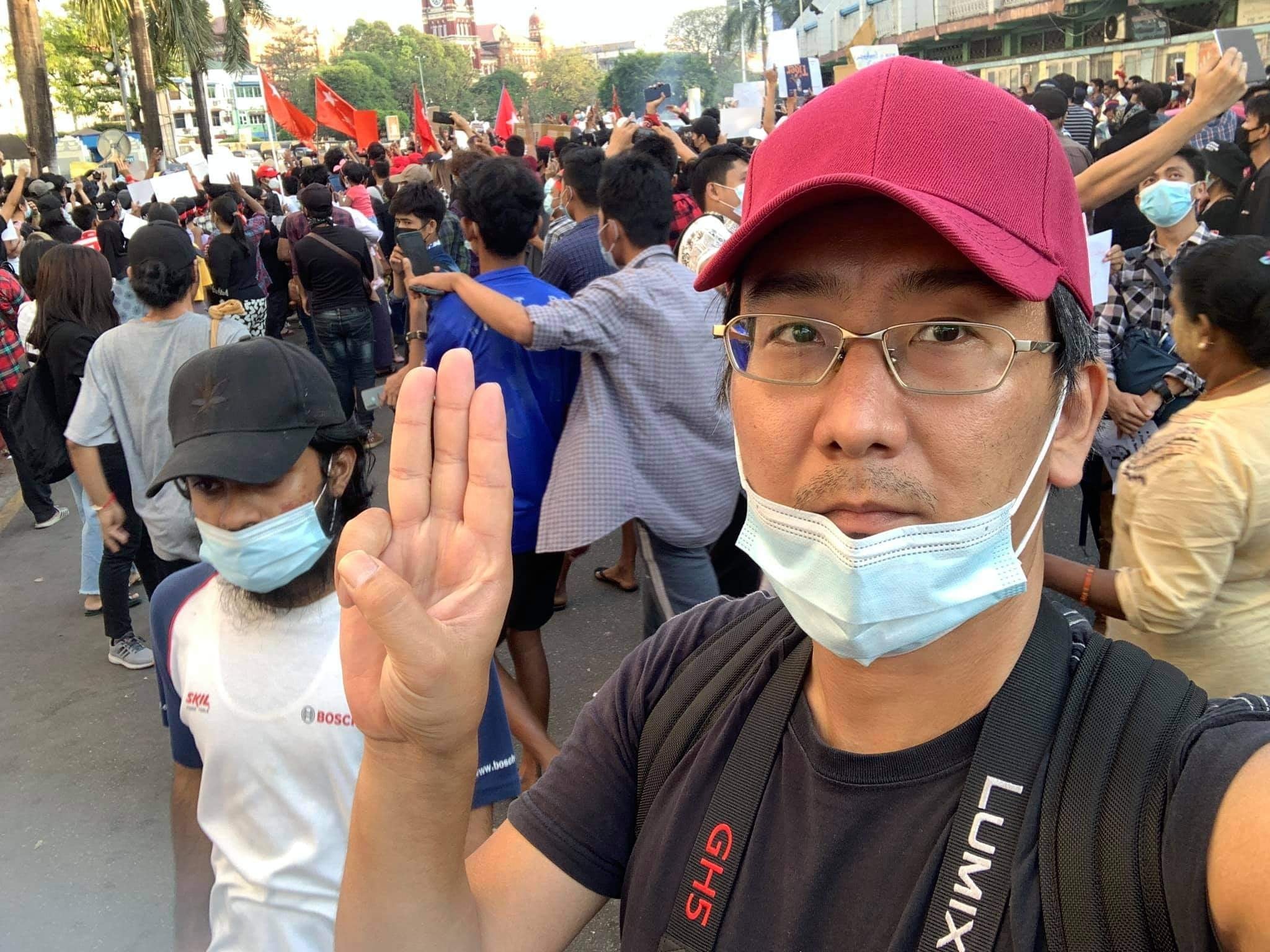 日本記者北角裕樹被緬甸當局以違反「假新聞法」起訴，這是緬甸軍方發動政變奪取政權以來，對新聞自由的新一波打擊。(圖：北角裕樹臉書)