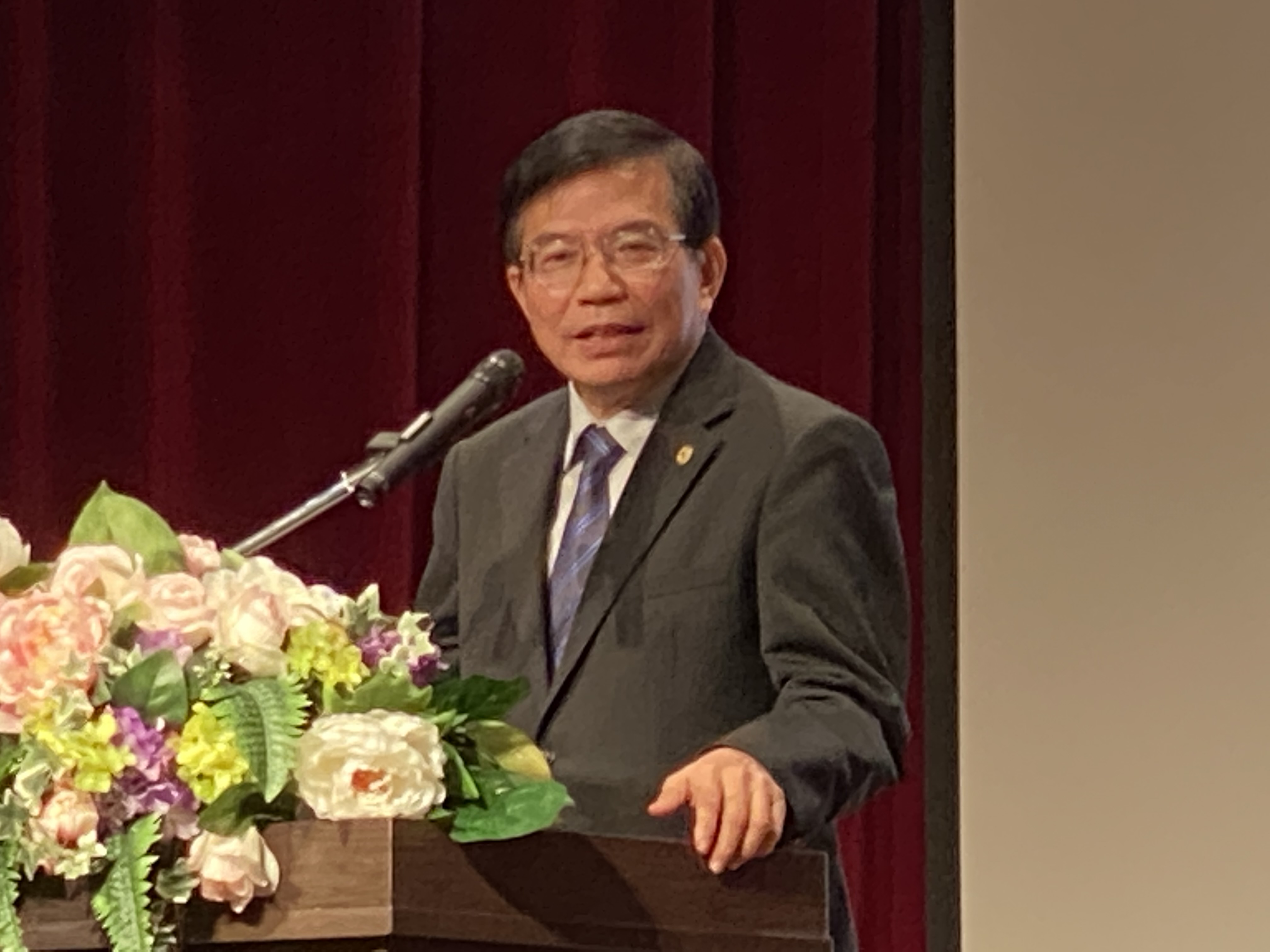 交通部長王國材20日上任第一天就提出8大目標，「拜託」陸海空各局處協助完成，其中首要目標就是「落實台鐵改革、確保行車安全」。(吳琍君攝)