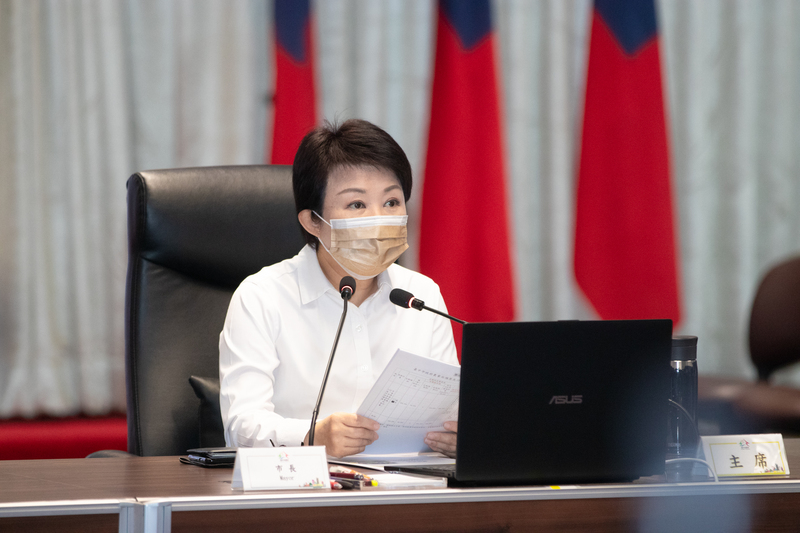 台中市長盧秀燕（圖）宣布防疫升級，暫停KTV等行業以及宗教活動。 (圖：中央社)