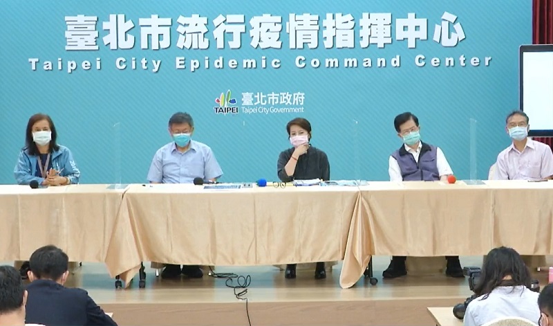 有鑒於疫情嚴峻，台北市長柯文哲14日宣布，15日起台北市管轄的公有場館一律關閉。(圖擷自柯文哲臉書)