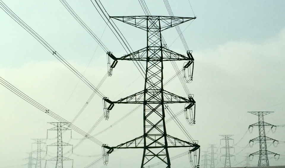 電價調漲箭在弦上，預料產業用電大戶首當其衝，估半導體等逾50億度超級大戶將漲最多。資料照片。(圖:沈聰榮攝)