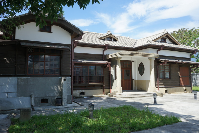 行政院會21日通過「國營台灣鐵路股份有限公司設置條例」修正草案，放寬基金的資產開發、處分及收益限制。圖為登錄為歷史建築的台鐵局花蓮管理處處長官邸資料照。(圖：中央社)