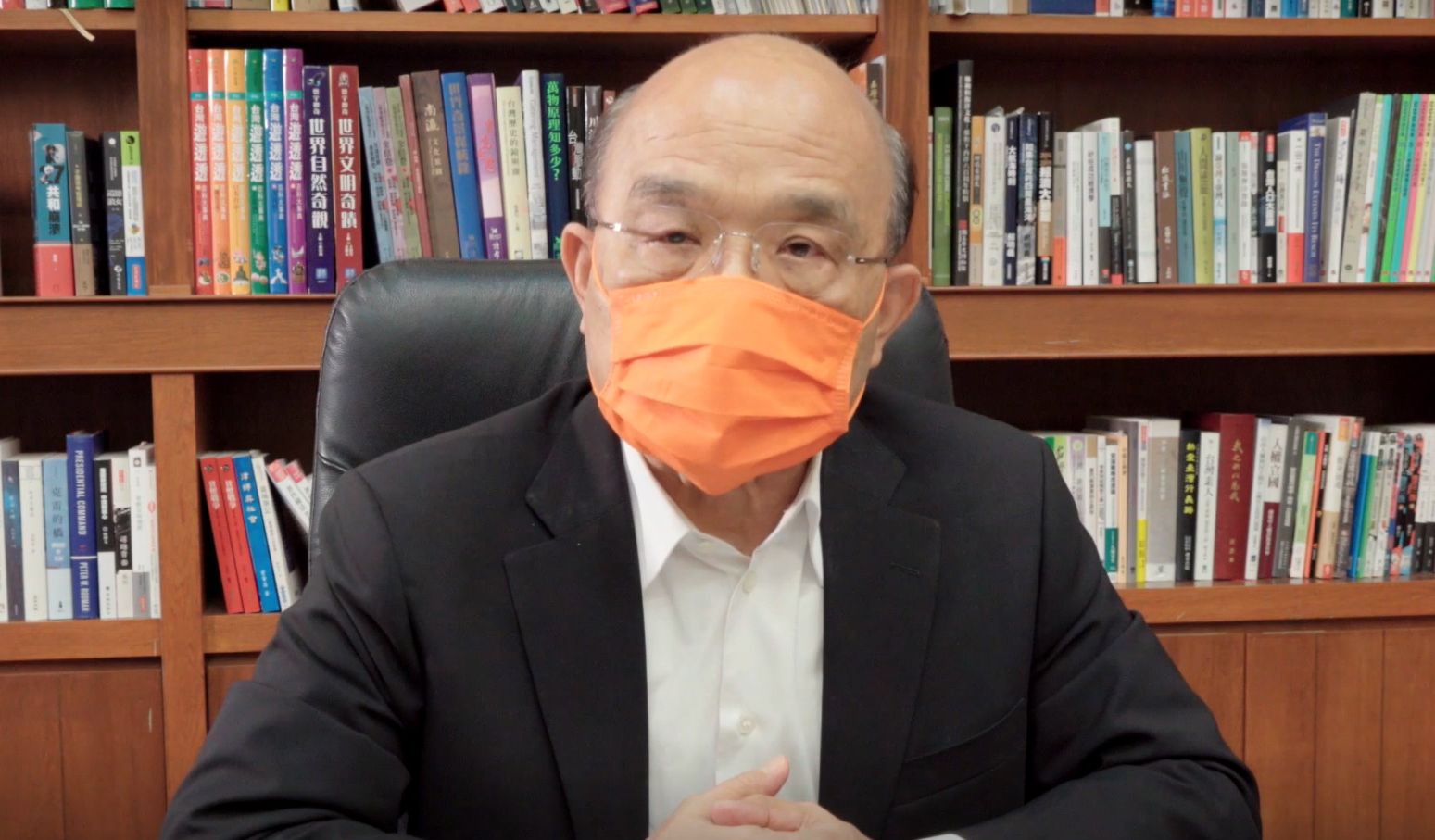 行政院長蘇貞昌表示，日本把所有疫苗現貨以專機運到台灣，提供最快速的協助，非常感動也非常感謝。(行政院 提供)