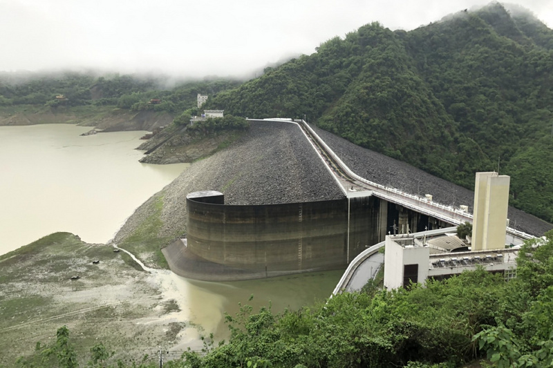 曾文水庫因5日起至今的降雨獲得挹注，蓄水量上升，但今年嘉南區第2期稻作是否能順利供灌，還要視後續降雨及蓄水狀況而定。（南區水資源局提供） (圖：中央社)