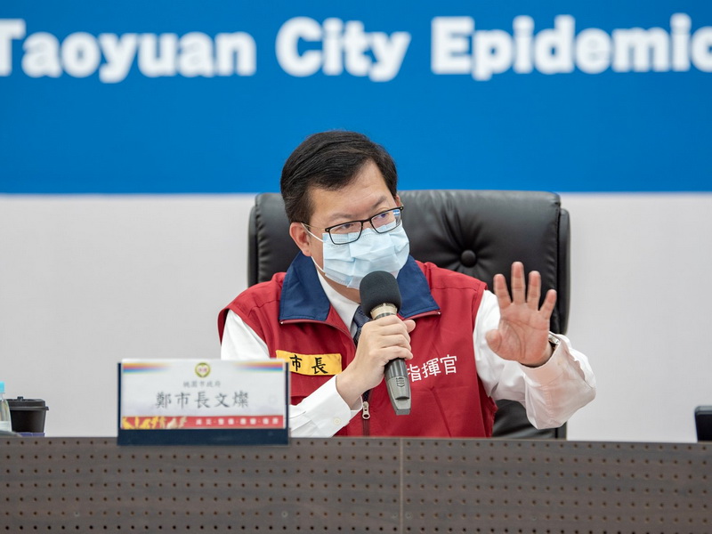桃園市長鄭文燦8日下午表示，公共工程工地的外籍移工納入固安計畫 (資料照，圖取自鄭文燦臉書)