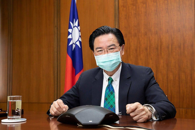 外交部長吳釗燮貼文表示感謝美國總統拜登與國務院的捐贈以及對台灣的大力協助。（外交部提供） (圖：中央社)