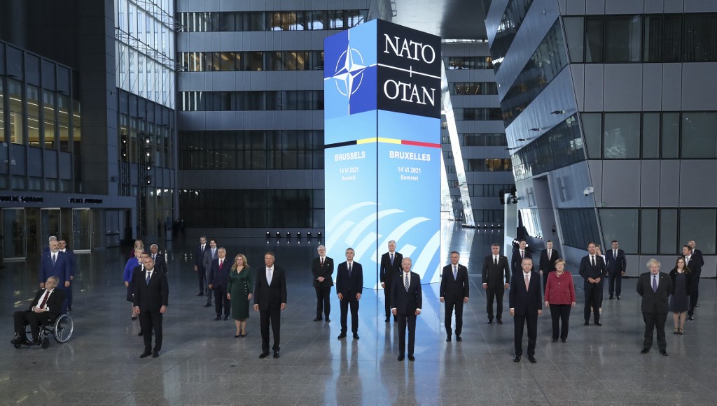 北大西洋公約組織(NATO)14日召開峰會，各國領袖出席。(AFP)