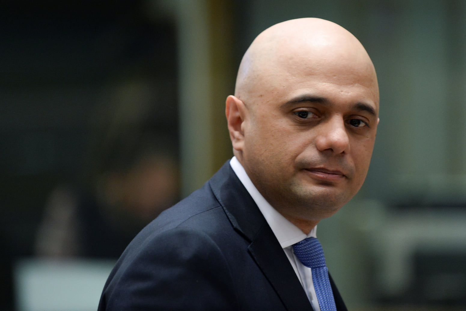 英國衛生大臣賈維德5日對美國輝瑞藥廠研製的COVID-19實驗性抗病毒口服藥試驗，得出「令人難以置信的結果」表示歡迎。(路透社/達志影像)