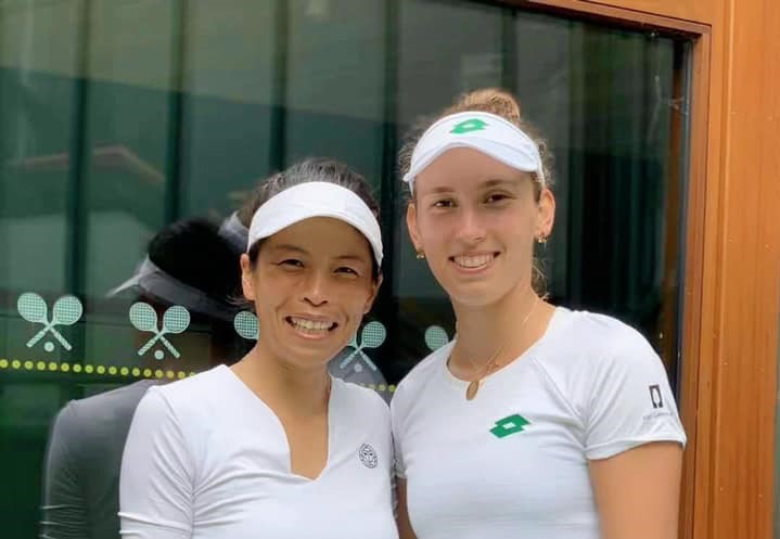 謝淑薇與比利時新搭擋梅滕斯（Elise Mertens)溫網女雙晉級4強。（謝淑薇臉書）