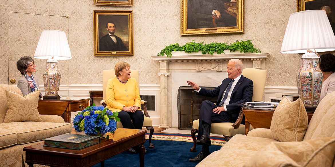 美國總統拜登(Joe Biden)與德國總理梅克爾(Angela Merkel)15日在華府會晤。(圖:德政府推特)