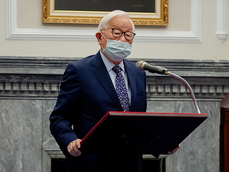 今年APEC「非正式領袖閉門會議」已於16日晚間以視訊方式舉行，我國領袖代表台積電創辦人張忠謀全程與會，過程順利，圓滿達成任務。(圖：總統府Flickr)
