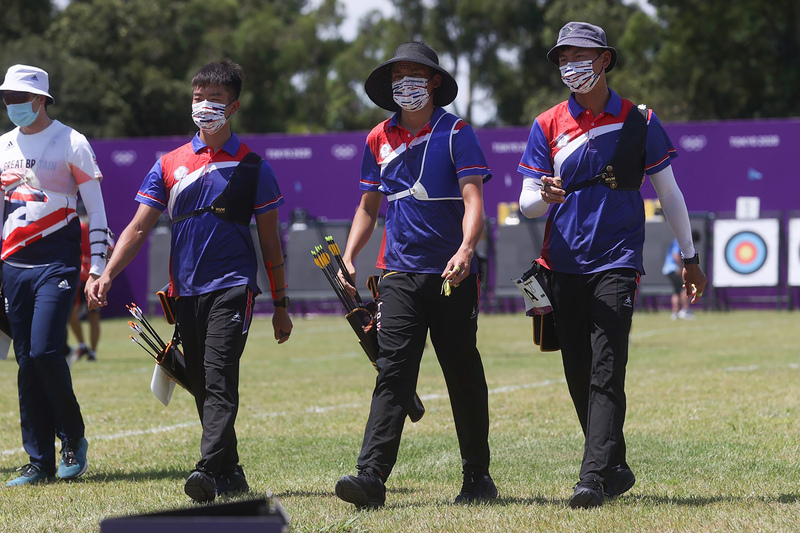 中華隊射箭好手魏均珩（右起）、湯智鈞與鄧宇成。 (資料照片／中央社)
