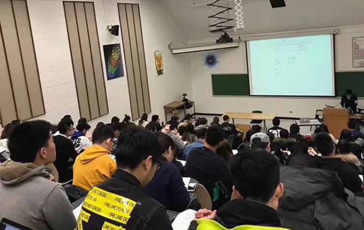 中國正在迫使課外補習教育公司註冊為非營利組織，並禁止在週末和國定假日上課。(圖取自推特)