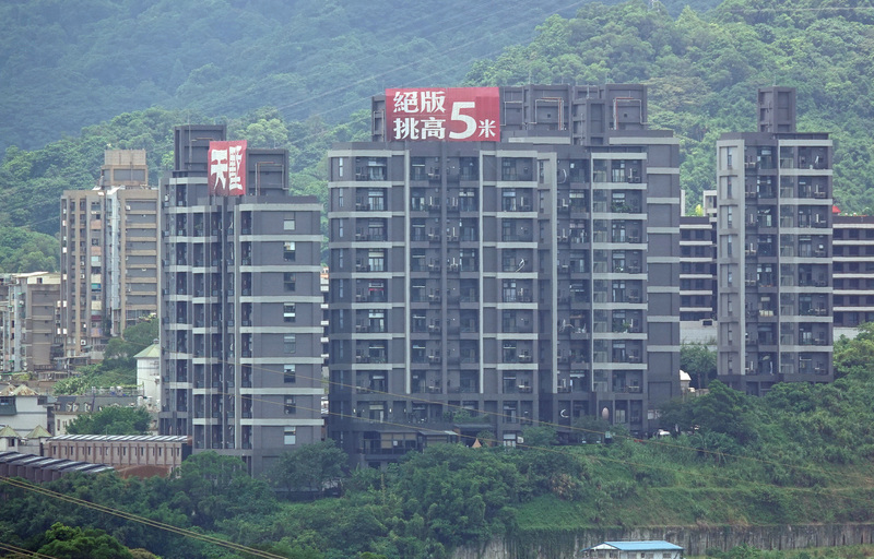 揮別三級警戒，房地產市場開始回溫。（資料照片／中央社)