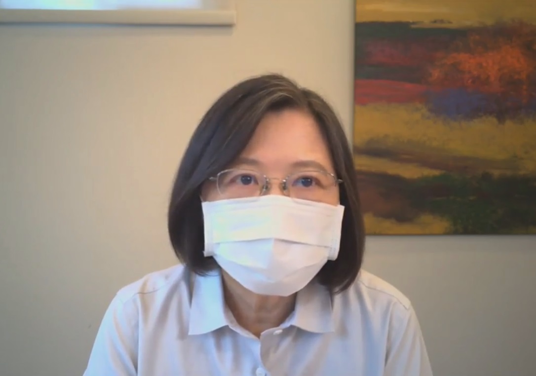 蔡英文總統4日表示，不僅台灣選手優秀，過去政府投入資源、改善訓練環境有效，距離下屆奧運還有3年，政府一樣會全力支持選手。(民進黨提供)