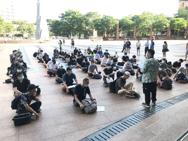 教育部10日表示，符合休學服役條件的役男剛進入大學，申請人數正調查中，將秉持尊重學生意願鼓勵參與。(圖：中央社)