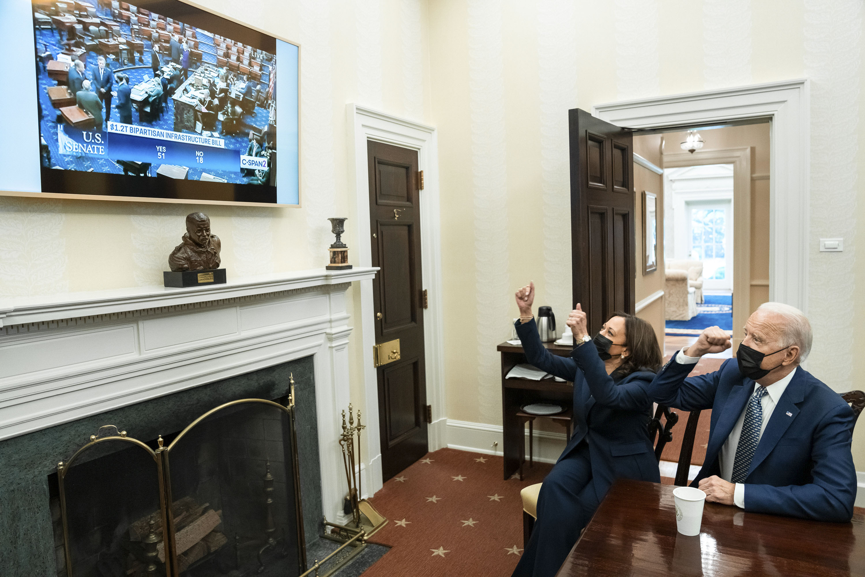 白宮11日表示，美國總統拜登(Joe Biden)將在12月9到10日舉行一項虛擬的「民主高峰會」，各個國家、公民社會、慈善事業以及民間部門的領袖，都將獲得邀請。(圖:拜登推特)