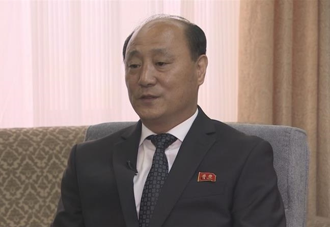 北韓駐俄羅斯大使申洪哲表示，北韓有意加強與俄羅斯合作以對抗美國，而且除非美軍撤離，否則朝鮮半島不可能和平。(圖取自推特)