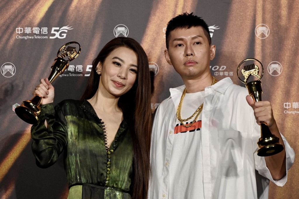 第32屆金曲獎21日晚間頒獎，杜振熙、田馥甄稱王封后。(AFP)