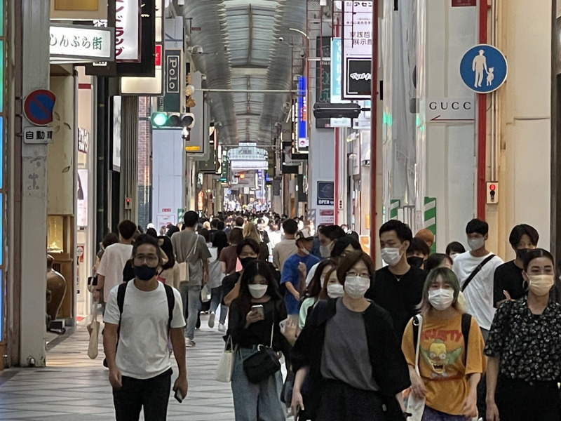 疫情重創買氣， 日本第三季經濟衰退超預期。(資料照片／中央社)