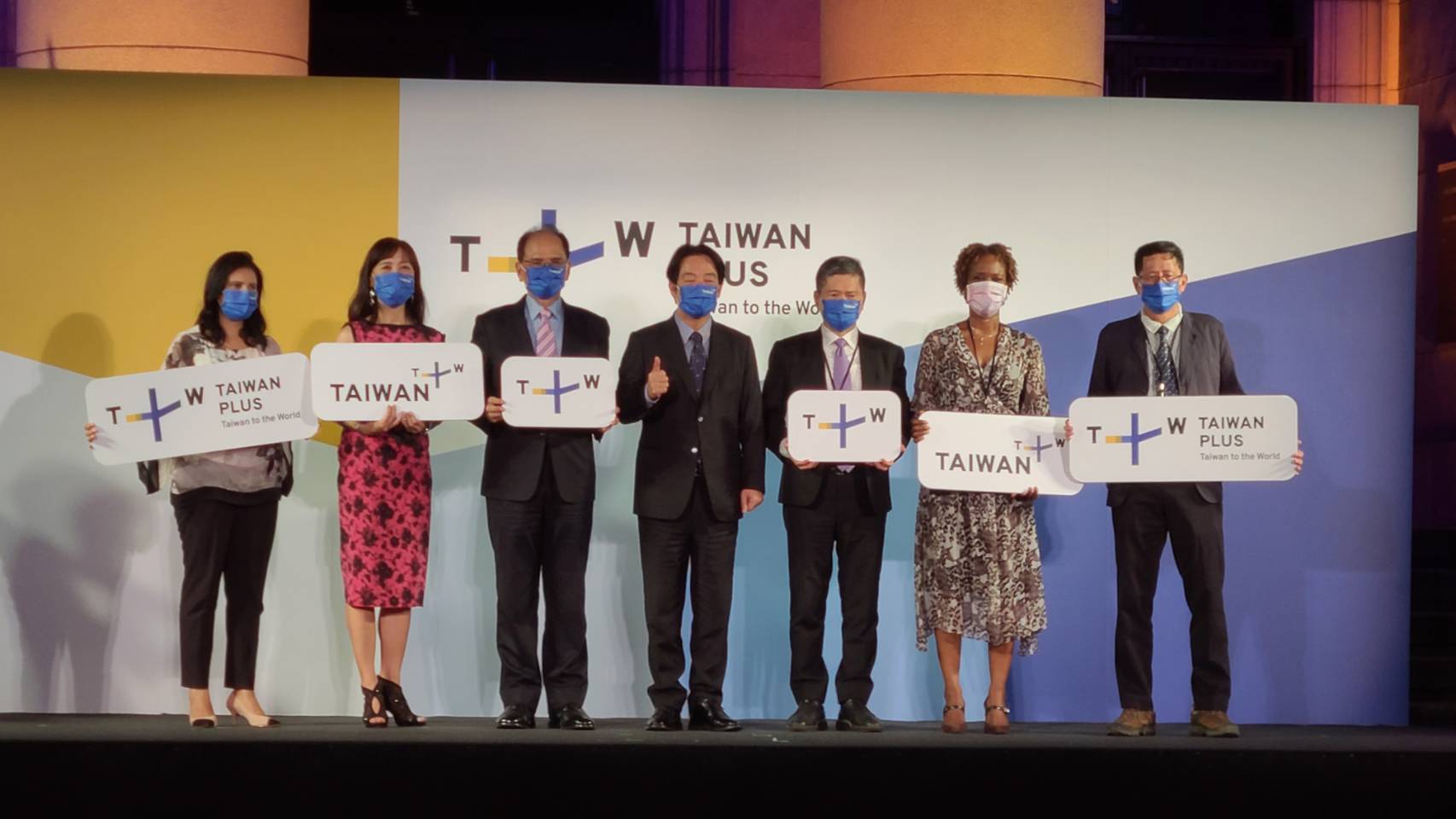 由文化部以標案形式委由中央社承製的「Taiwan Plus(Taiwan +)」今天(30日)正式全球上架開播，這也是台灣的一個面向世界的國際影音串流平台。(江昭倫攝)