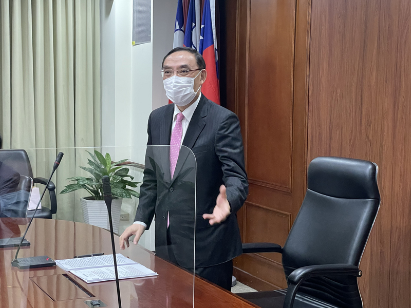 法務部長蔡清祥1日重申，法務部沒有大麻合法化政策，大麻電子菸觸犯毒品罪刑責很重。(圖：中央社)