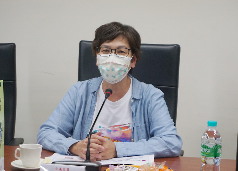 民眾黨選戰小組召集人蔡壁如表示，台北市副市長黃珊珊將是黨籍議員參選人母雞，市長柯文哲則是「大母雞」要協助攻下台北市 (圖：中央社)