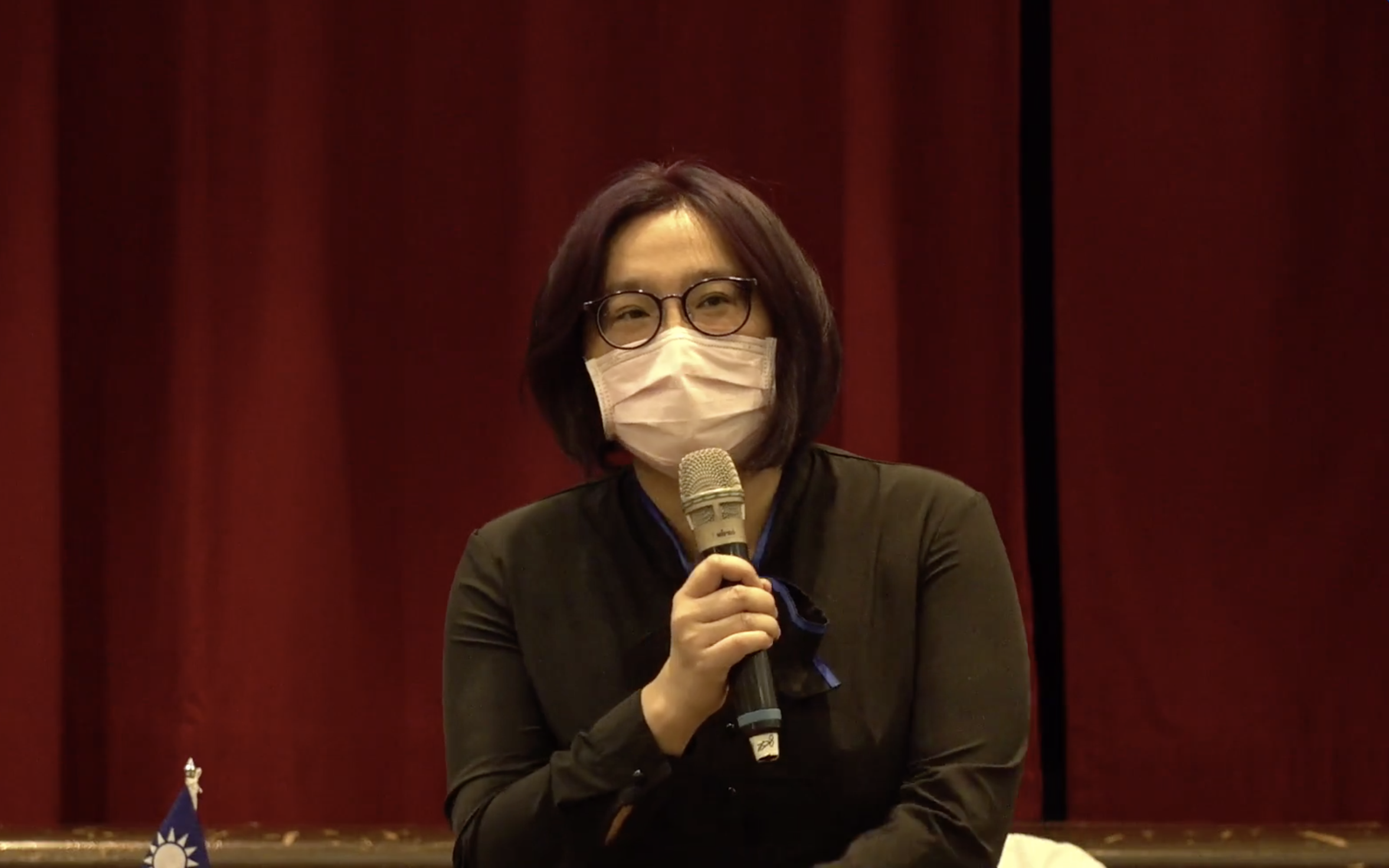 立法院國民黨團新任書記長由立委陳玉珍擔任，她16日在交接典禮表示將努力放大國民黨的議題聲量。(國民黨提供)