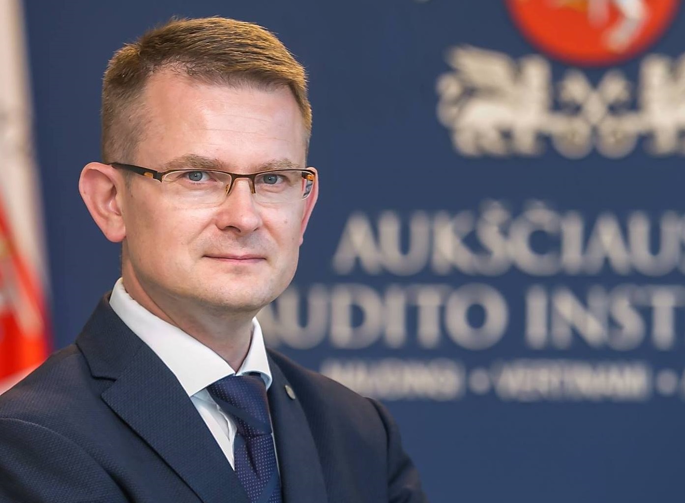 立陶宛衛生部長杜爾基斯(Arunas Dulkys)22日表示，立陶宛將再捐岀23萬5,900劑阿斯特捷利康(AstraZeneca)的2019年冠狀病毒疾病(COVID-19)疫苗給台灣。(圖:Arunas Dulkys/Twitter)