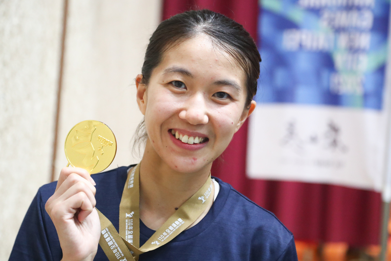 110年全國運動會女子組拳擊51公斤級決賽20日在新北市鶯歌高職舉行，拳擊好手賓夢婕（圖）力克對手拿下金牌。(圖：中央社)