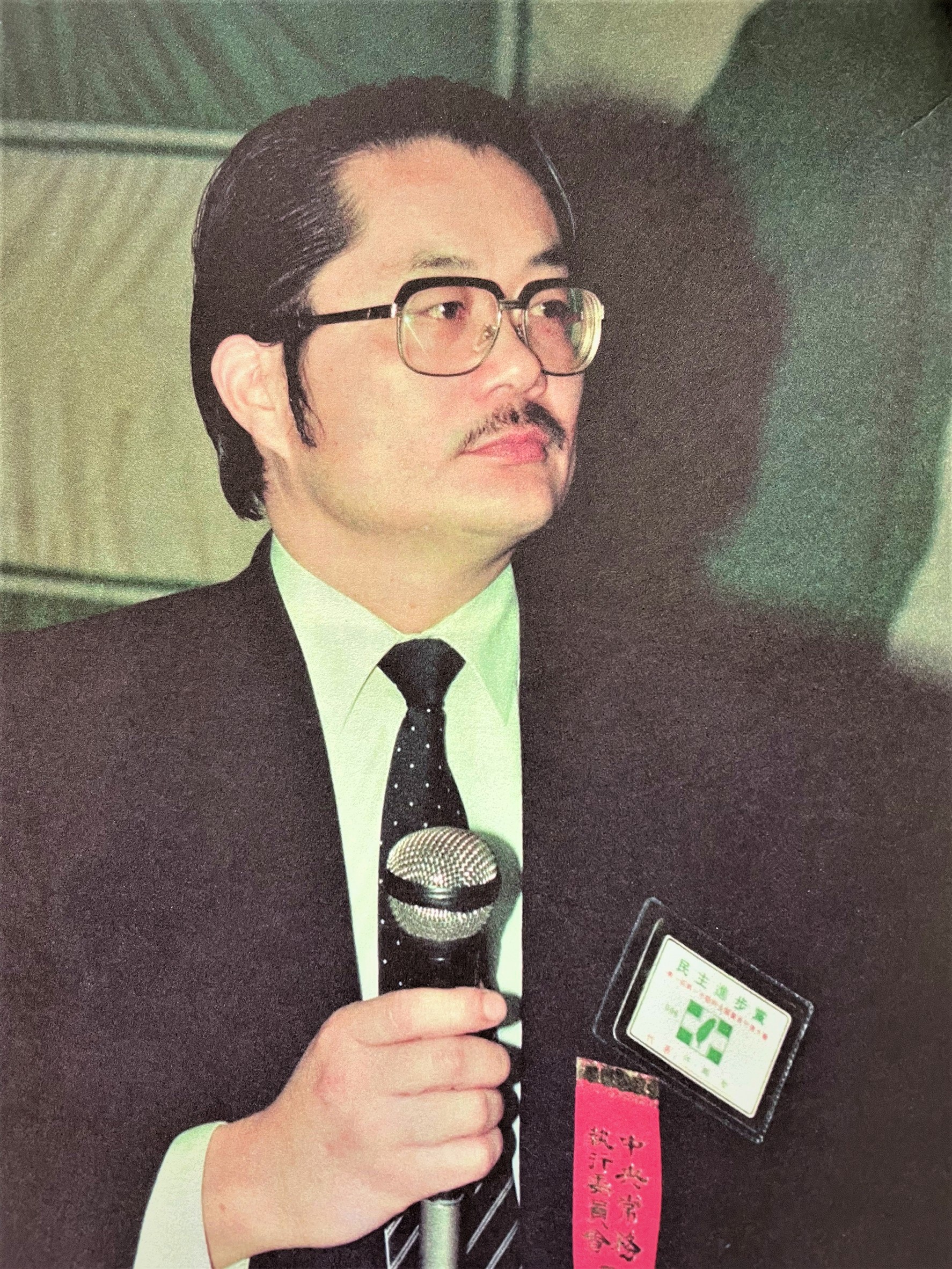 江鵬堅已經過世21年了，他的遺孀表示，江無法為自己辯駁，但希望還活著的朋友能替他澄清。 圖：邱萬興提供