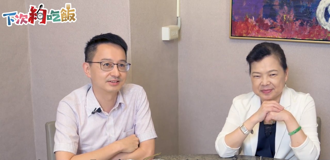 王美花邀「國民女婿」羅一鈞共進晚餐，籲民眾力挺餐飲「愛店」。(臉書)