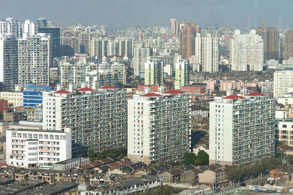 共同富裕推展不順利，中共只能開徵財產稅，包括房地產稅。圖:pixabay