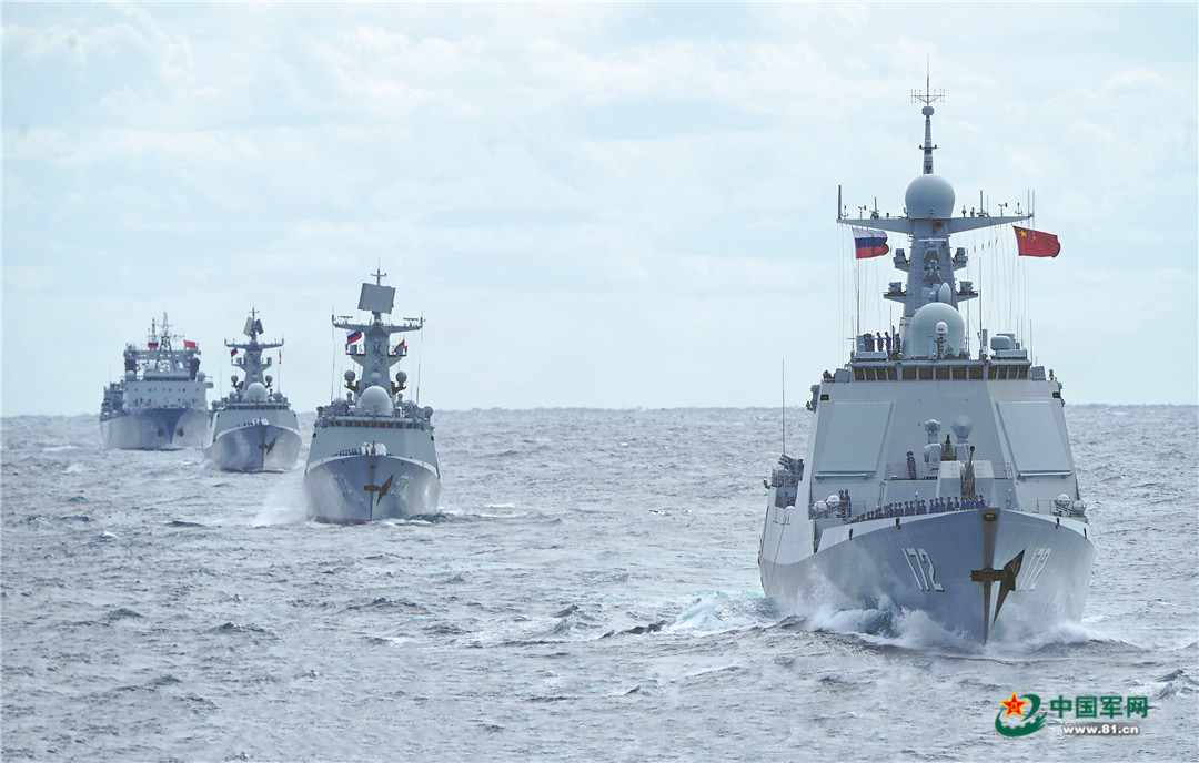 中俄兩國去年至今多次在日本附近海空域舉行聯合軍演。（圖：中國軍網）