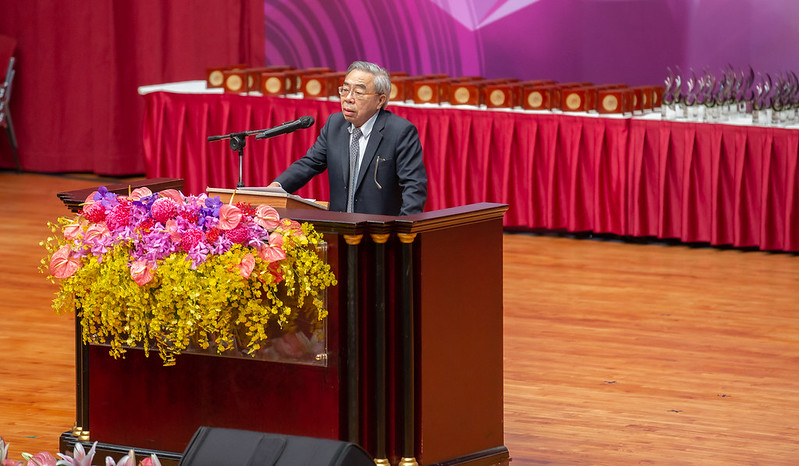 全國工業總會理事長王文淵11日在工業節慶祝大會上致詞時指出，台灣應考慮改變能源結構，且推動時也要考慮成本。(圖：總統府Flickr)