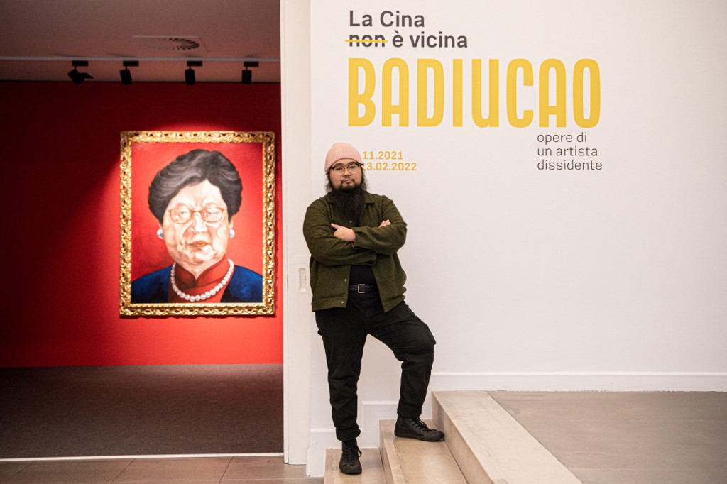 異議藝術家巴丟草個展在義大利登場。 (AFP)
