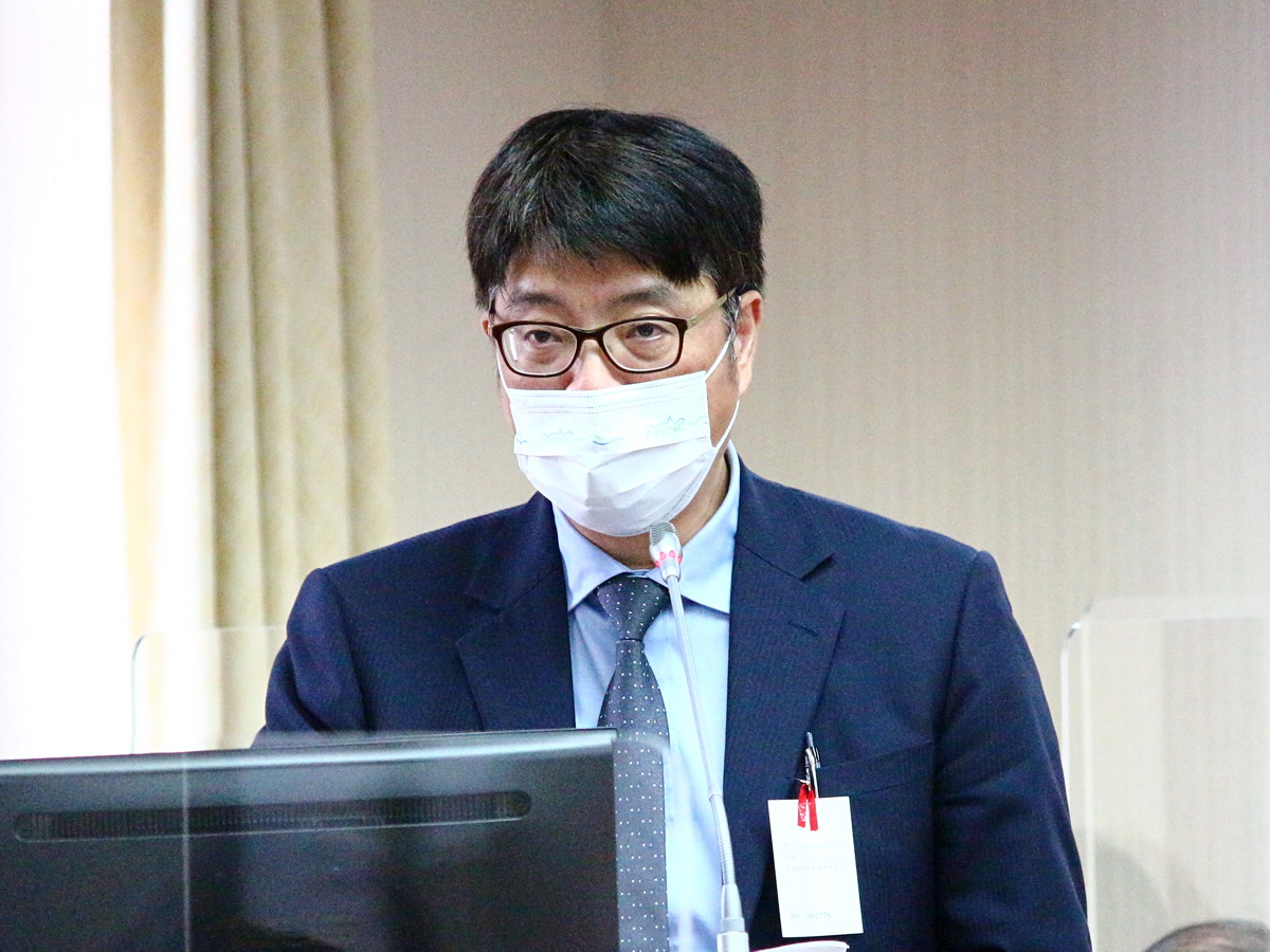 大陸委員會副主任委員邱垂正表示，中國疫情仍不穩定，但若金門馬祖第2劑疫苗覆蓋率達8成，可研擬可行方案。(資料照/王照坤 攝)