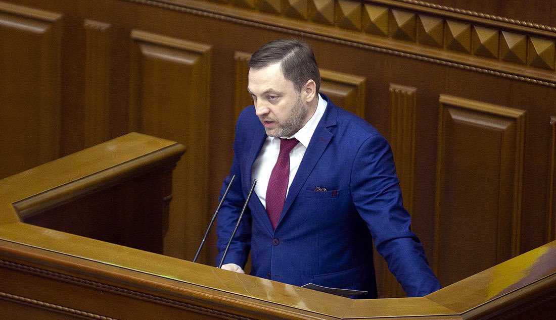 烏克蘭內政部長莫納斯特斯基(Denys Monastyrskiy)19日表示，烏克蘭應該在明年的預算中提撥資金，在該國與白俄羅斯及俄羅斯的邊界上，修建超過2,500公里的圍欄，以阻止可能湧入的非法移民。(МВС України/Twitter)