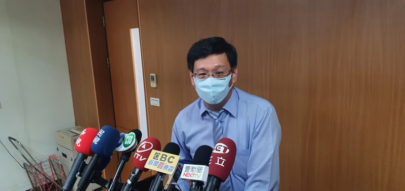 高醫毒物室自109年起將3級毒品誤判為2級毒品Pentylone，造成許多人刑責加重坐冤獄。高雄地方法院行政庭長楊國祥（圖）14日上午召開記者會說明。 (圖：中央社)